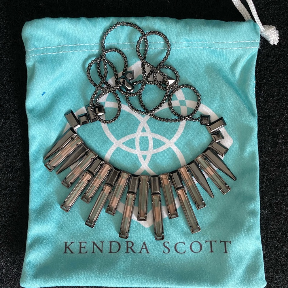Kendra Scott Louise Necklace